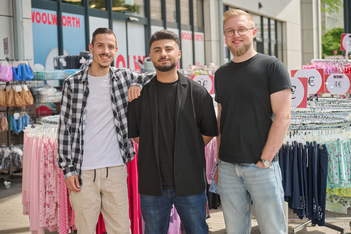 3 Woolworth Mitarbeiter 